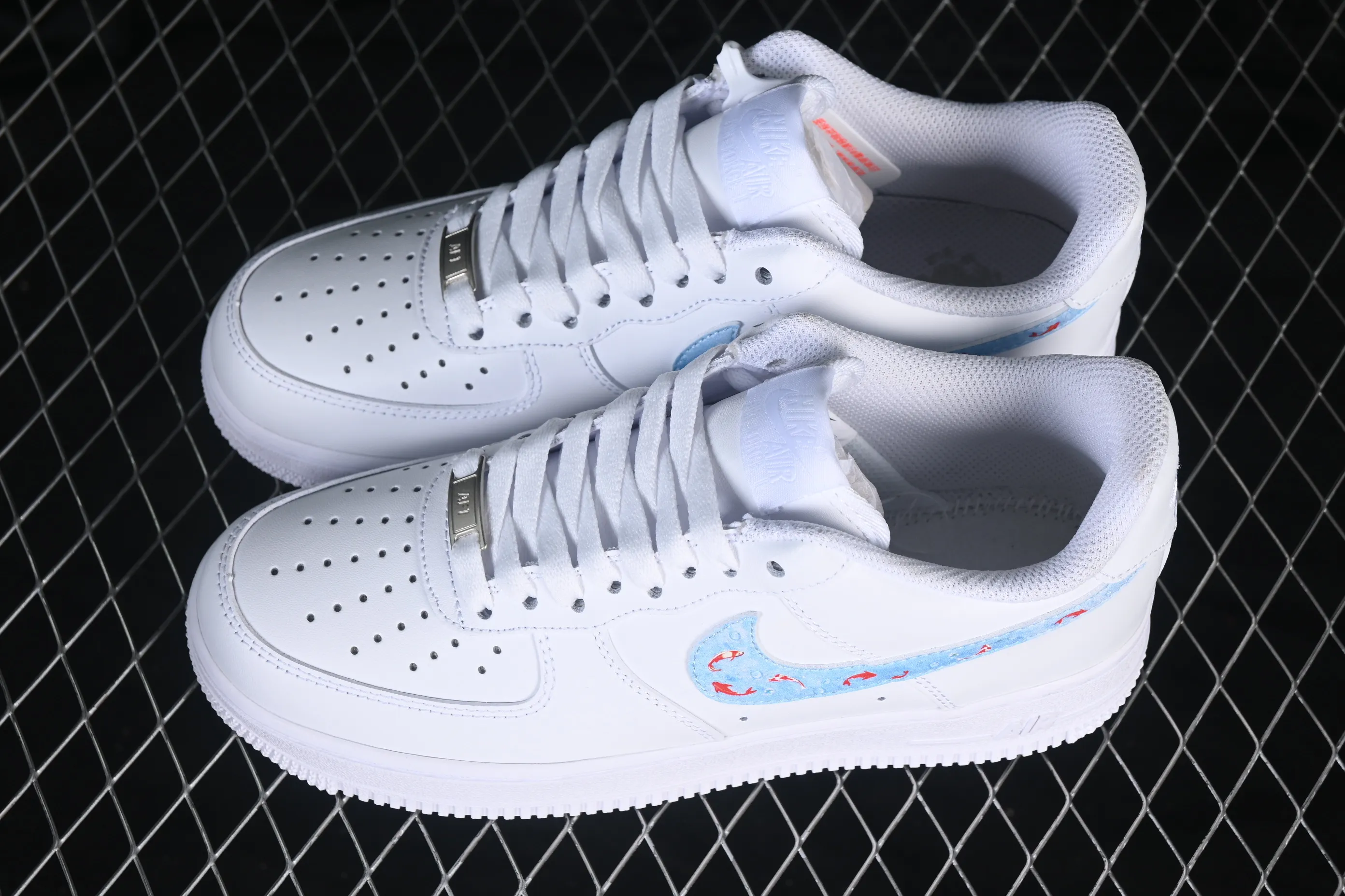 All categories Nk Air Force 1 Air Force Series Nk Air Force 1 Low Air Force Low Nike Air Force 1'07 Low Two-dimensional theme Koi Air Force One low-top casual sneakers ZH0316-136